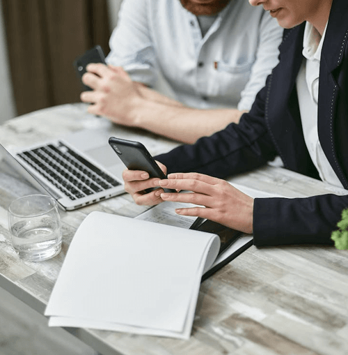 Instant Hiprex 600 illustrazione del team di supporto